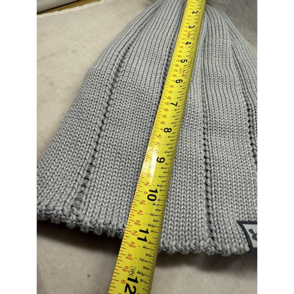 Under Armour Women's Around Town ColdGear Infrared Beanie 1365936 - Picture 7 of 7